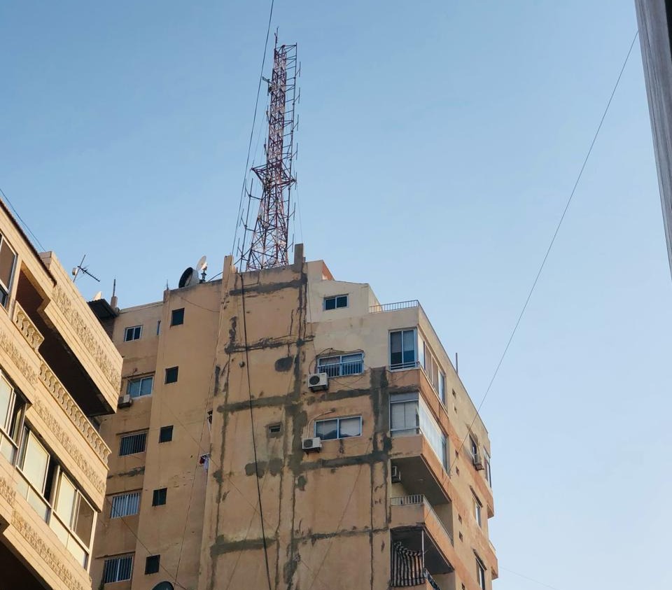 مبنى صوت الفرح قبل التدمير (أرشيفية).